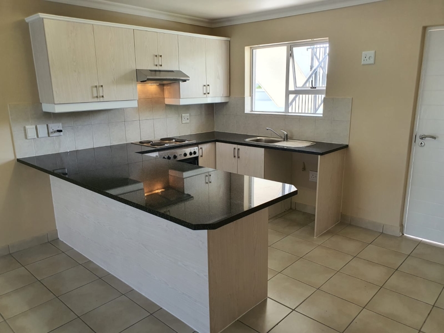 To Let 2 Bedroom Property for Rent in Heritage Park Western Cape